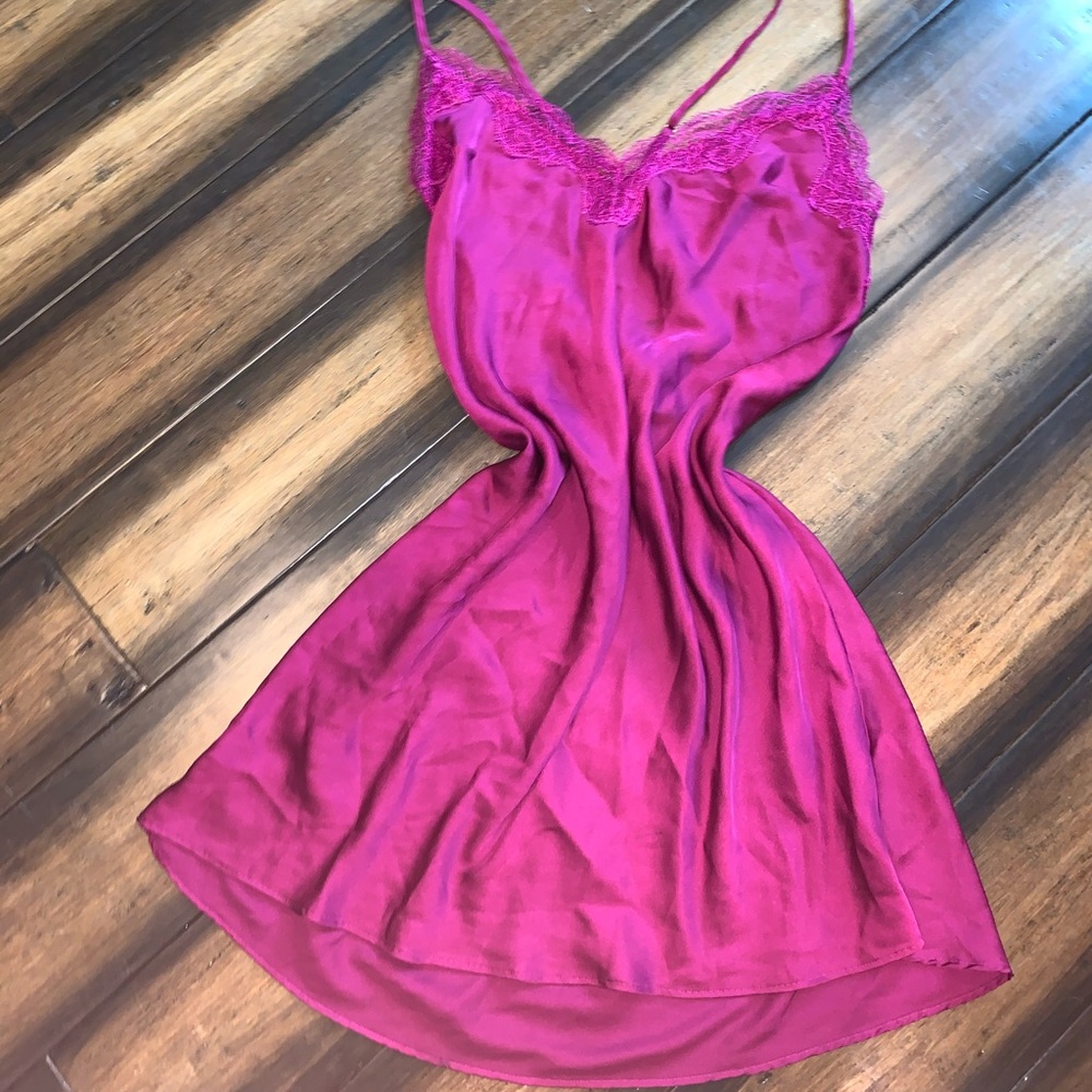 Victoria’s Secret Slip 🤩⚡️